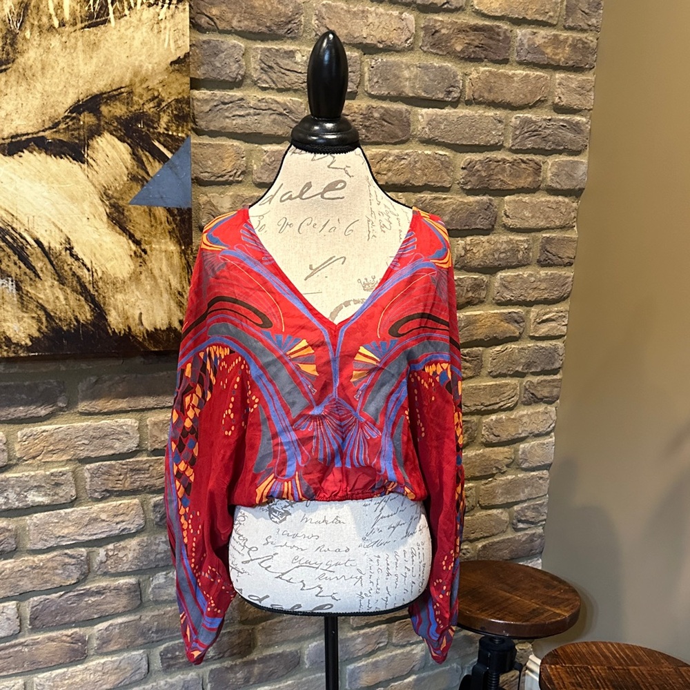 🌷🌷Free People V-Neck Boho Blouse- Small
